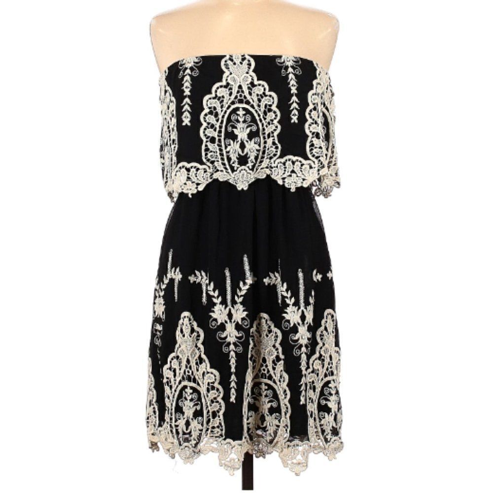Hot & Delicious Strapless Embroidered Lace Ruffled Dress